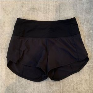 Lululemon High Waisted Speed Up Shorts 2.5